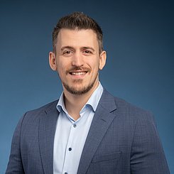 Herr Dr. - Ing. Philipp Clemens