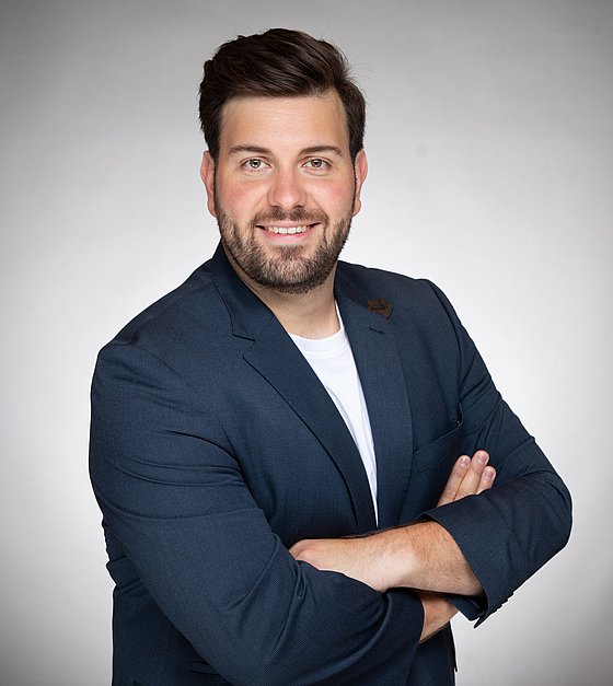 Dr. Simon Link